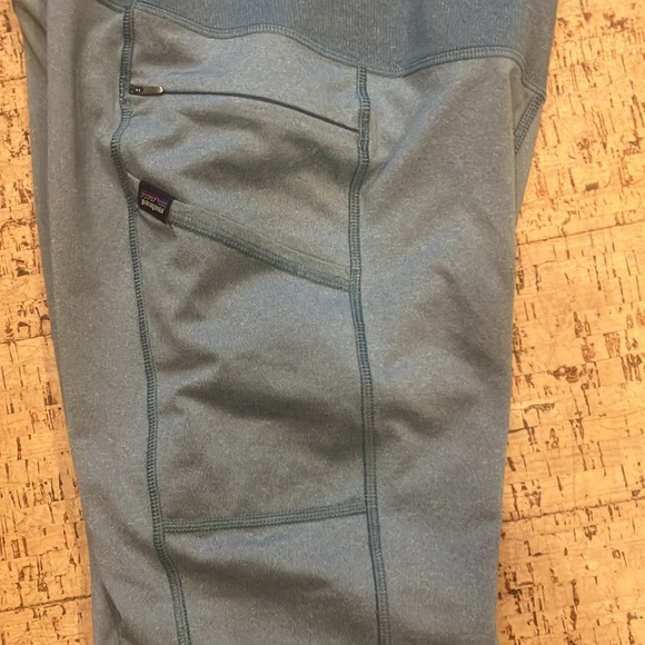 Patagonia lightweight pack out tight leggings - Picture 7 of 9